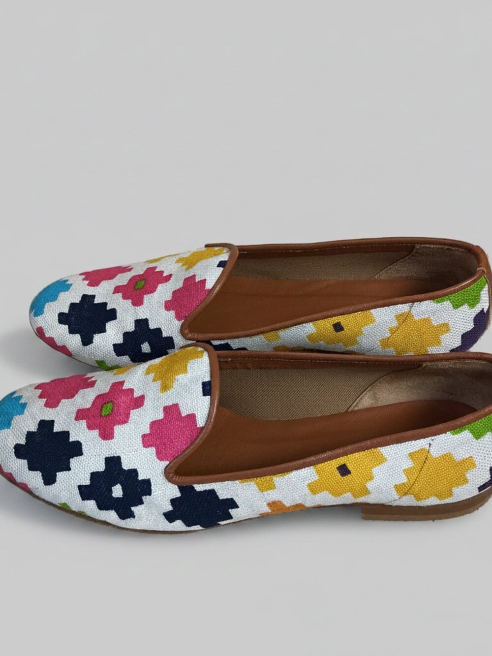 Ramon Tenza bright multicolor Taylor flats, size 8